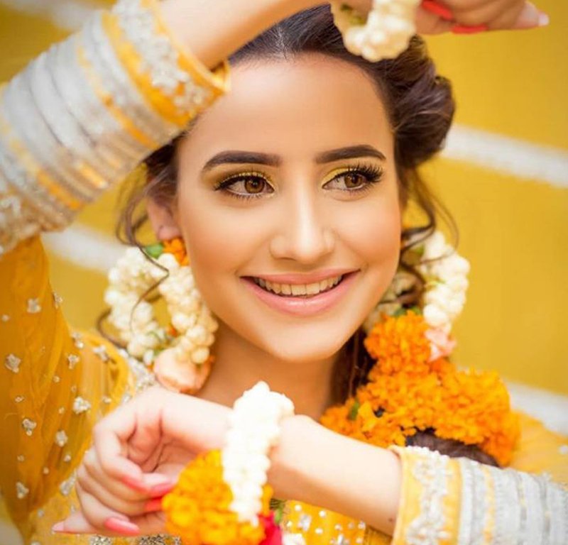 fashion - Sania shamshad Mayoon,Mehndi,Barat nd Walima... | Facebook