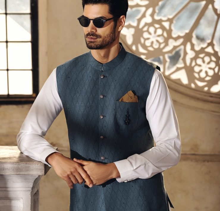 Almirah’s Sunmet Collection hits the right Fashion Cords Shine this summer in Almirah ensemble!