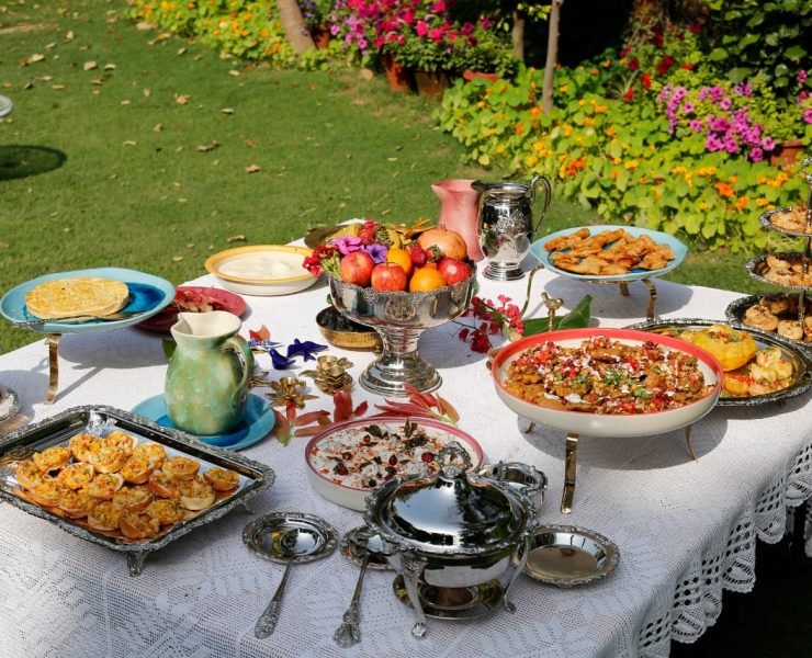 Table Setting Ideas For Hosting A Perfect Iftar Gathering