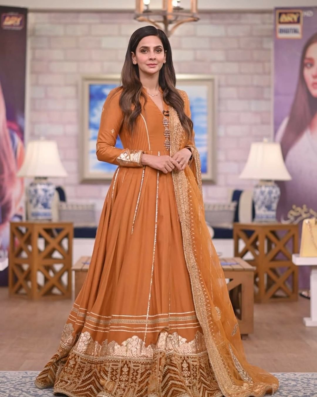 saba qamar