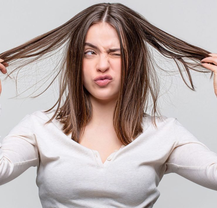 Effective Ways To Tame Your Frizzy Hair