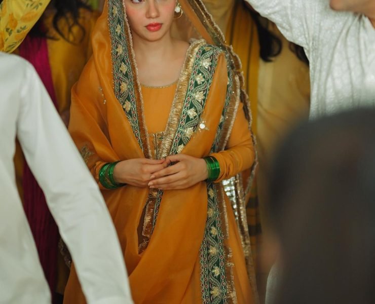 mahira khan mayon look