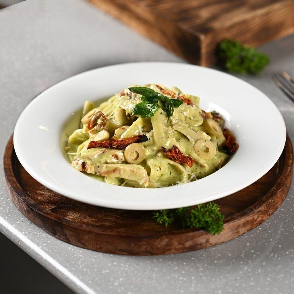 Fettuccine Creamy Pesto