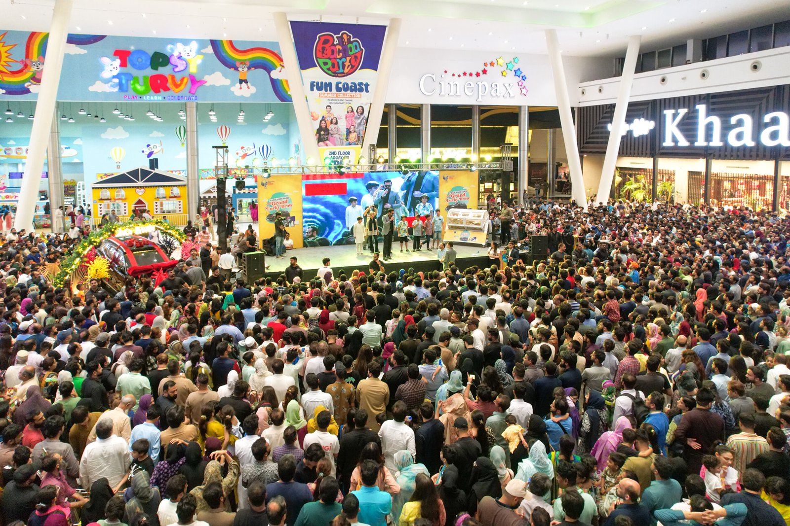 Packages Mall Festival